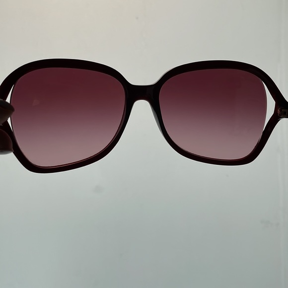 Used Coach HC8145 sunglasses color purple - Picture 5 of 7